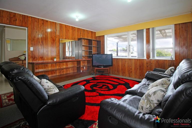 Photo of property in 10 Balnoon Place, Mangere East, Auckland, 2024