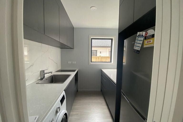 Photo of property in 35 Johns Creek Crescent, Silverdale, 0932