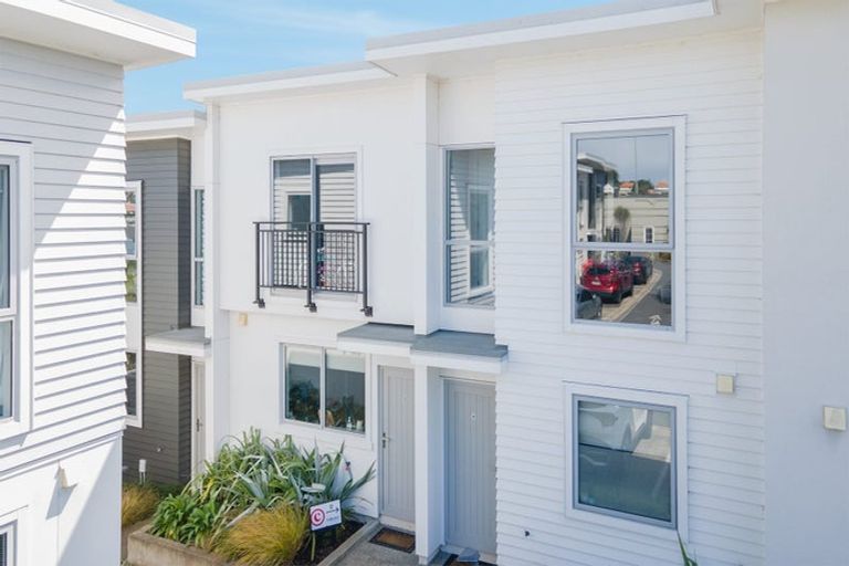 Photo of property in 5/32 Dr Taylor Terrace, Johnsonville, Wellington, 6037