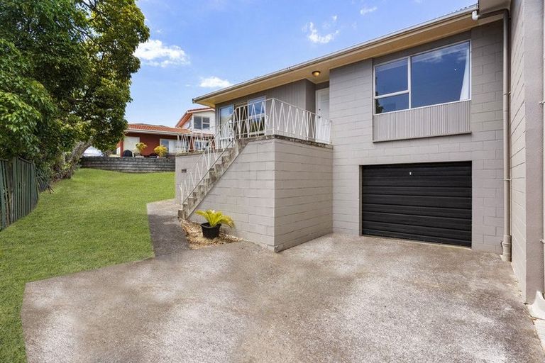 Photo of property in 3/68 Takutai Avenue, Half Moon Bay, Auckland, 2012