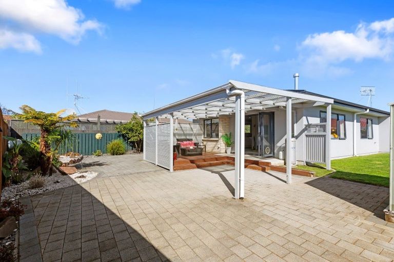 Photo of property in 31 Crisp Drive, Papamoa Beach, Papamoa, 3118