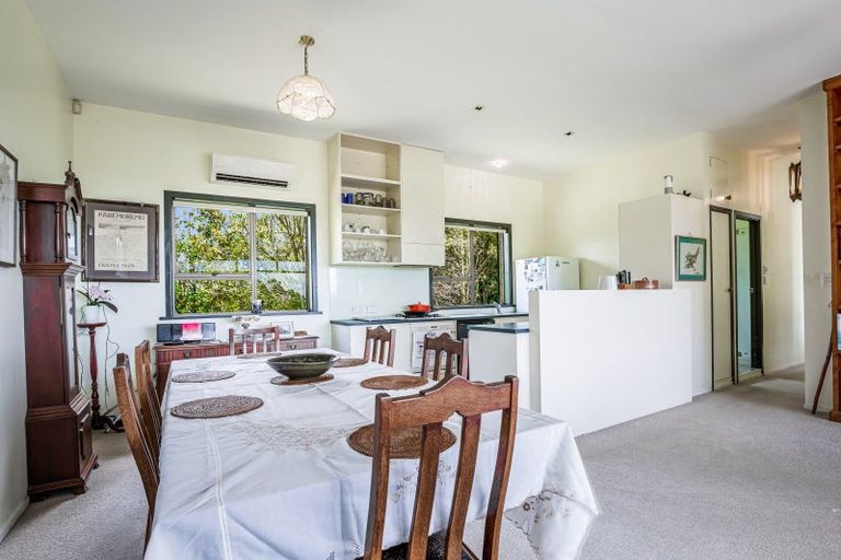 Photo of property in 11 Buckleys Track, Paremoremo, Auckland, 0632