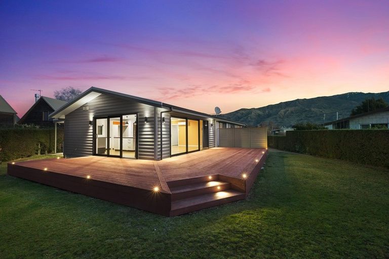 Photo of property in 116 Aubrey Road, Wanaka, 9305