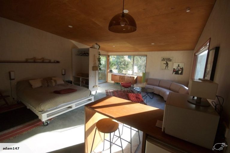 Photo of property in 203 Houghton Bay Road, Houghton Bay, Wellington, 6023