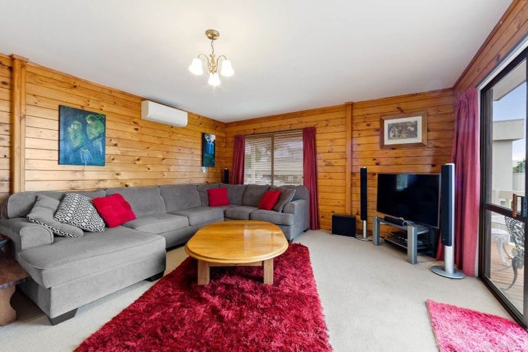 Photo of property in 2/71 Stanmore Bay Road, Stanmore Bay, Whangaparaoa, 0932