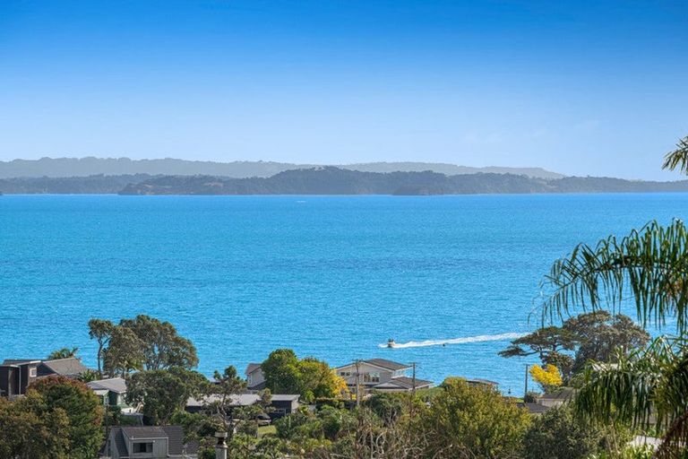 Photo of property in 1/34 Totara Road, Stanmore Bay, Whangaparaoa, 0932