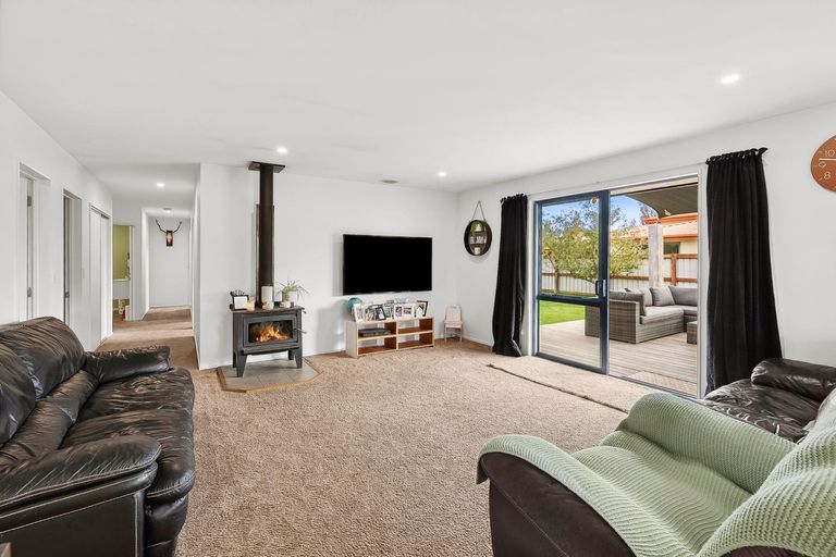 Photo of property in 13 Ash Avenue, Albert Town, Wanaka, 9305
