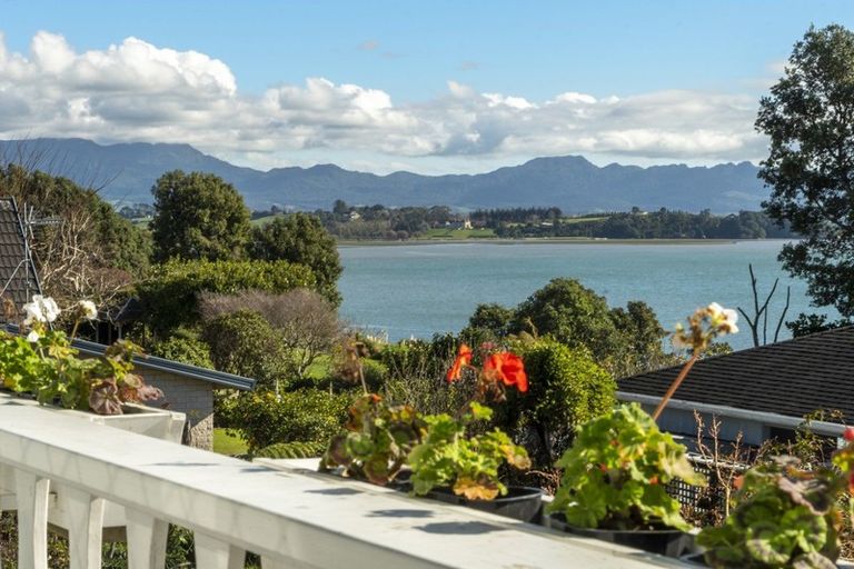 Photo of property in 19 Walnut Grove, Omokoroa, 3114