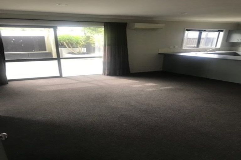 Photo of property in 572 Bower Avenue, Parklands, Christchurch, 8083
