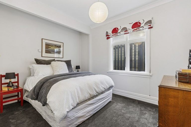 Photo of property in 8 Plymouth Street, Karori, Wellington, 6012