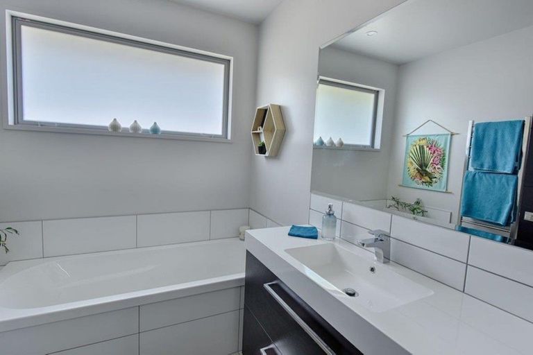 Photo of property in 12 Dungannon Street, Waikaka, Gore, 9773