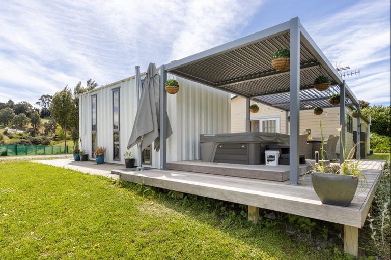 Photo of property in 29 Nilgiri Road, Poraiti, Napier, 4182