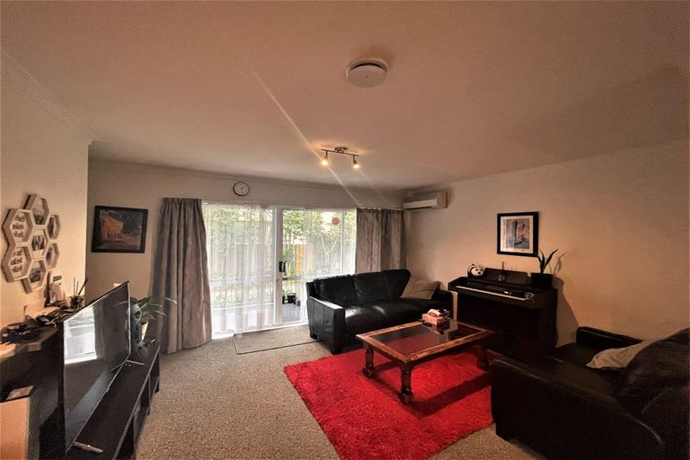 Photo of property in 2/65 Lincoln Road, Hillmorton, Christchurch, 8024