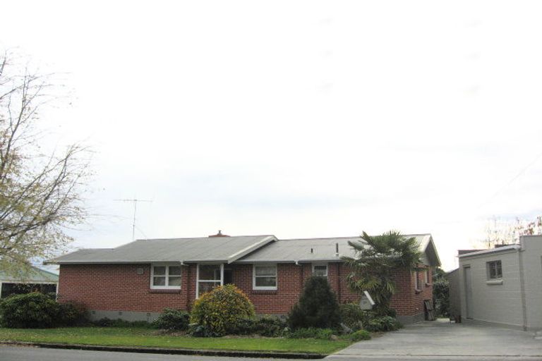 Photo of property in 16 Bushyhill Street, Tapanui, 9522