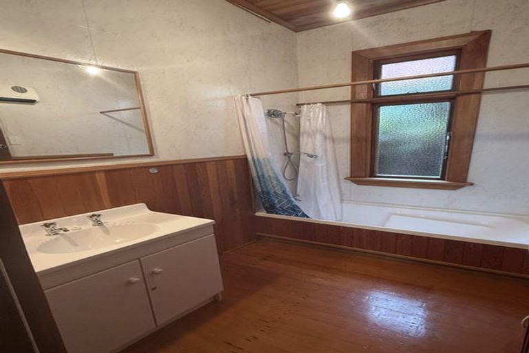 Photo of property in 37 Spottiswoode Street, Andersons Bay, Dunedin, 9013