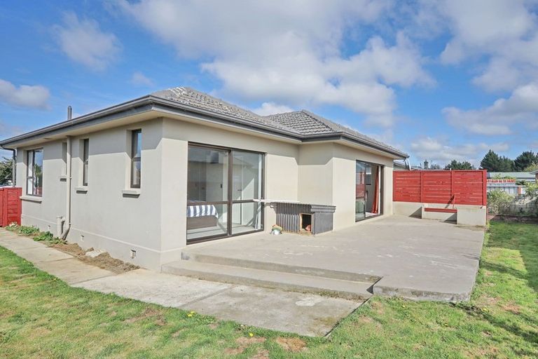 Photo of property in 16 Huia Street, Waikiwi, Invercargill, 9810