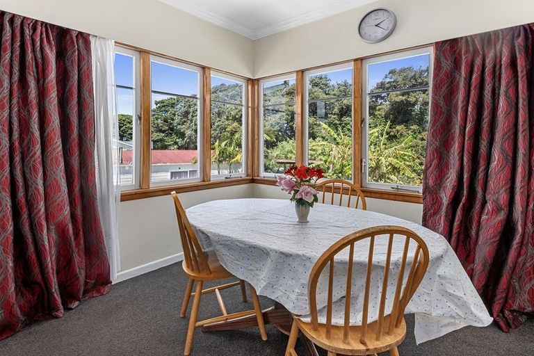 Photo of property in 26 Tui Crescent, Maunu, Whangarei, 0110