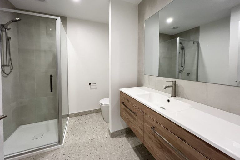 Photo of property in 4/133 Blighs Road, Strowan, Christchurch, 8052