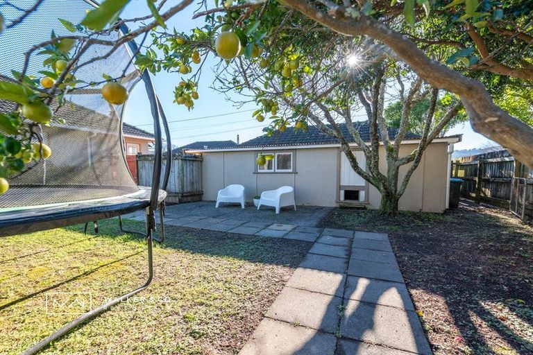 Photo of property in 15 Raukawa Grove, Trentham, Upper Hutt, 5018