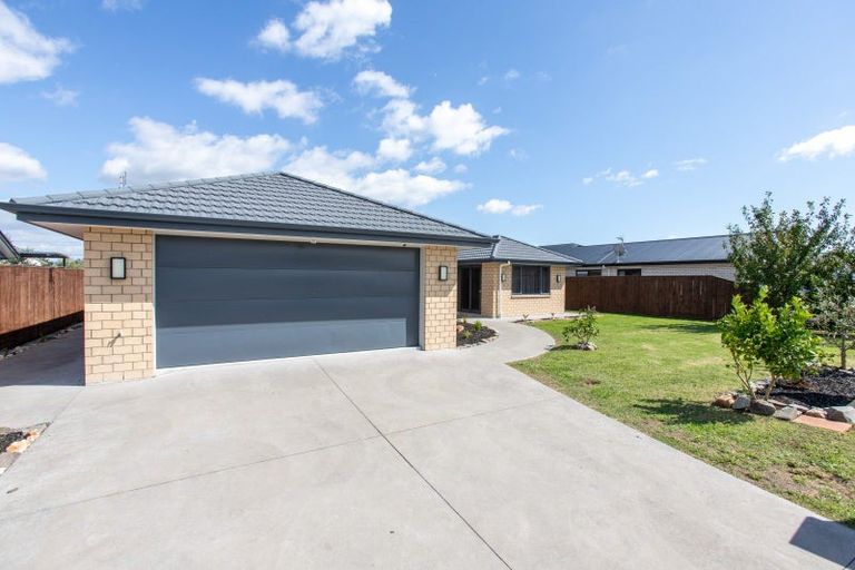 Photo of property in 27 Costello Drive, Ngatea, 3503