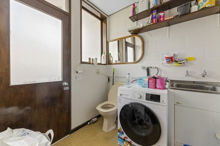 Photo of property in 47 Howe Street, North Dunedin, Dunedin, 9016