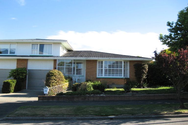 Photo of property in 45a Harrowdale Drive, Avonhead, Christchurch, 8042