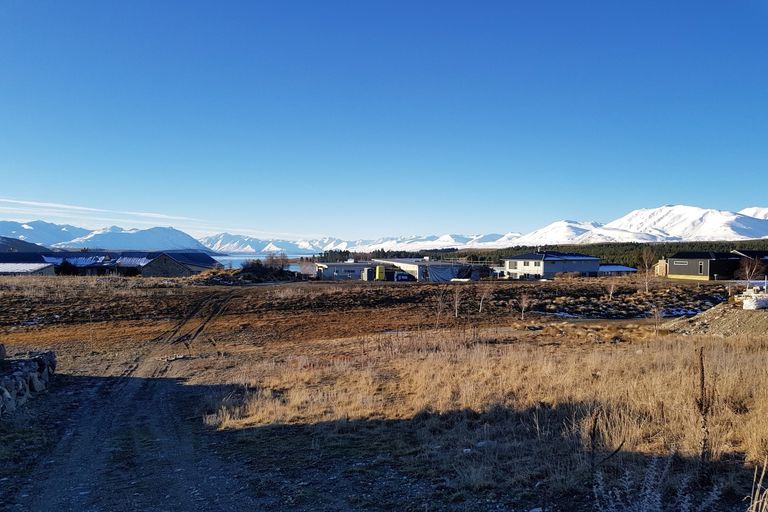 Photo of property in 18 Mistake Drive, Lake Tekapo, 7999
