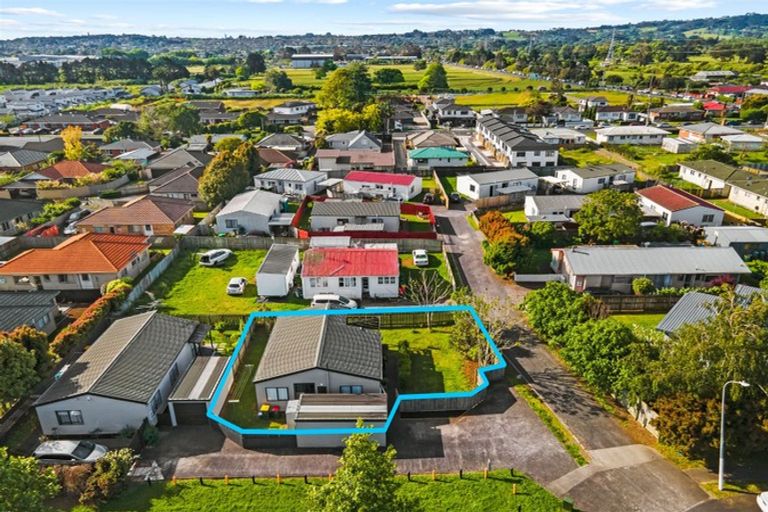 Photo of property in 1/16 Clarice Place, Takanini, 2112