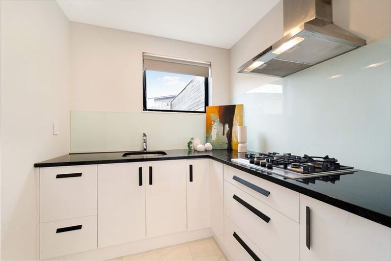 Photo of property in 55 Platinum Rise, Ranui, Auckland, 0612