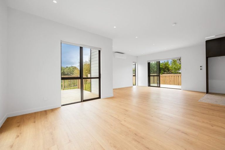 Photo of property in 40f Evelyn Place, Hillcrest, Auckland, 0627