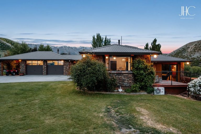 Photo of property in 19 Lowburn Valley Road, Lowburn, Cromwell, 9384