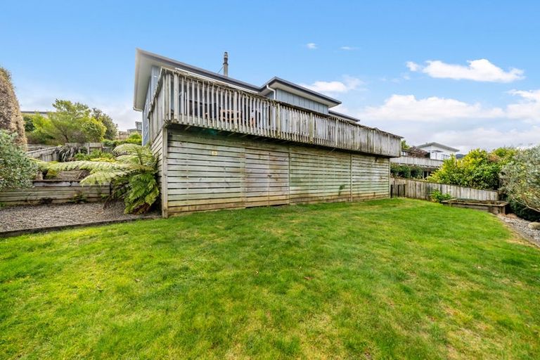 Photo of property in 13a Riverstone Drive, Riverstone Terraces, Upper Hutt, 5018
