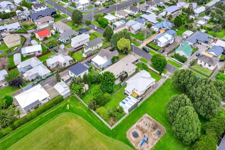 Photo of property in 45 Fitzroy Road, Fitzroy, New Plymouth, 4312