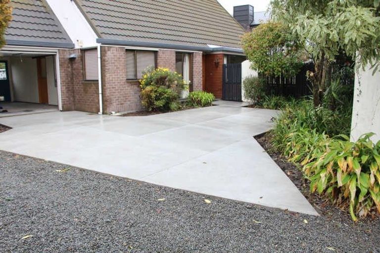 Photo of property in 2/46 Weston Road, St Albans, Christchurch, 8052