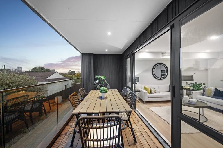 Photo of property in 13c Dominion Street, Takapuna, Auckland, 0622