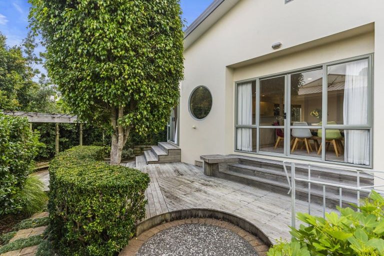 Photo of property in 2/10 Norman Road, Hauraki, Auckland, 0622