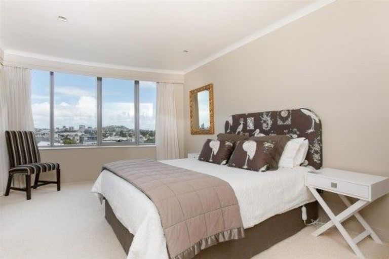 Photo of property in Shangri La Apartments, 5/97 Jervois Road, Herne Bay, Auckland, 1011