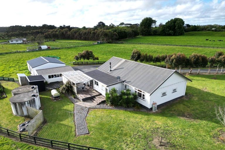 Photo of property in 125 Hickford Road, Foxton, 4893