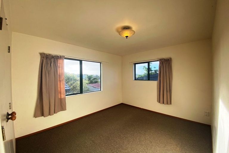 Photo of property in 14 Jean Place, Stanmore Bay, Whangaparaoa, 0932