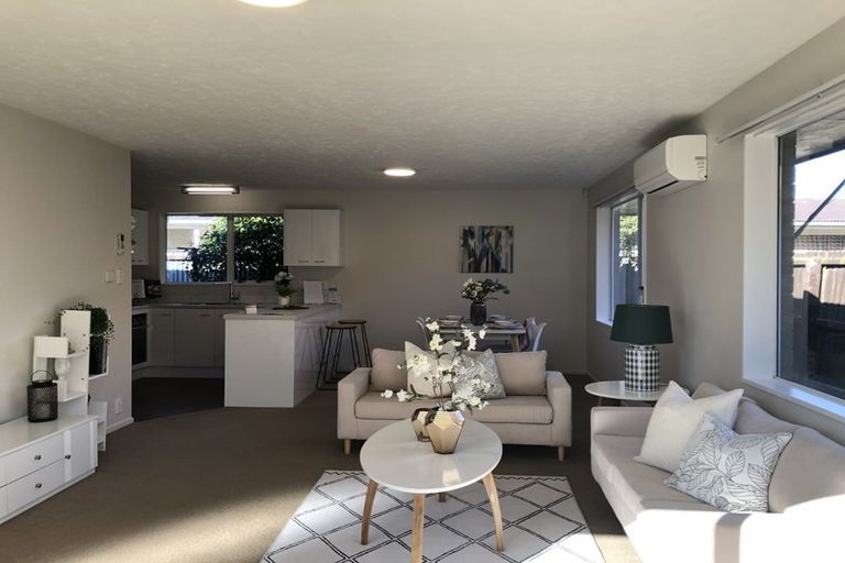 Photo of property in 2/46 Division Street, Riccarton, Christchurch, 8041