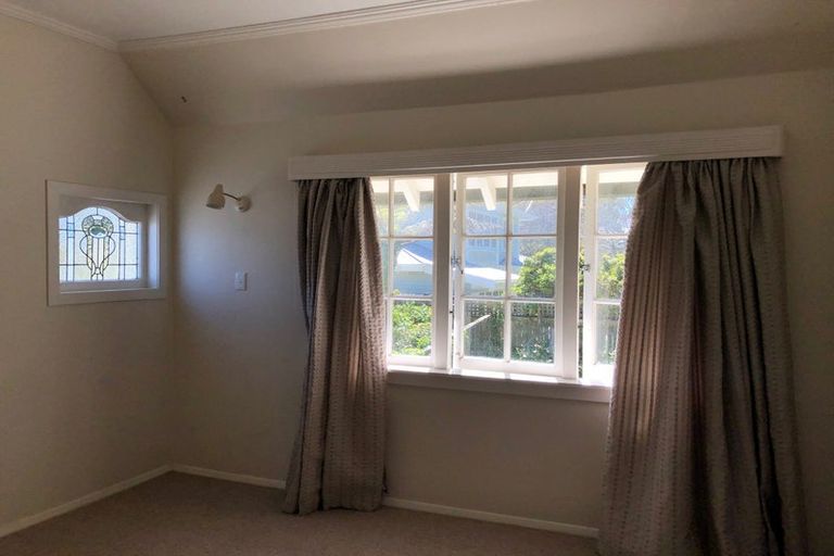 Photo of property in 2 Plunket Street, Kelburn, Wellington, 6012