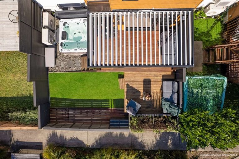 Photo of property in 3 Seafarer Crescent, Stanmore Bay, Whangaparaoa, 0932