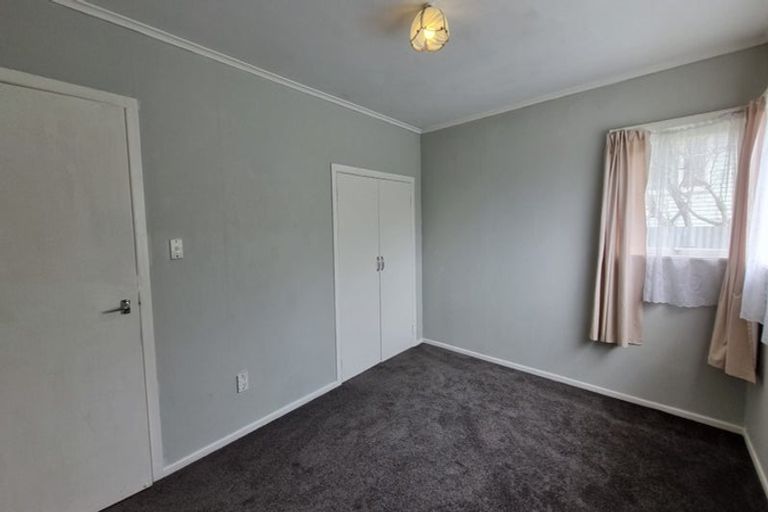 Photo of property in 221 Halsey Drive, Lynfield, Auckland, 1042