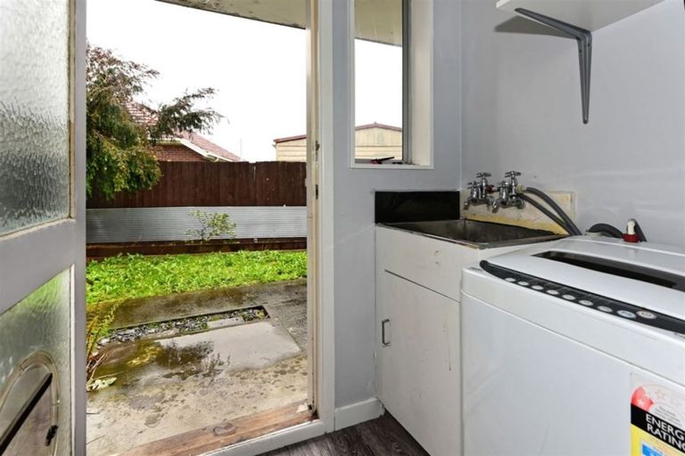 Photo of property in 2/4a Hayton Road, Hornby, Christchurch, 8042