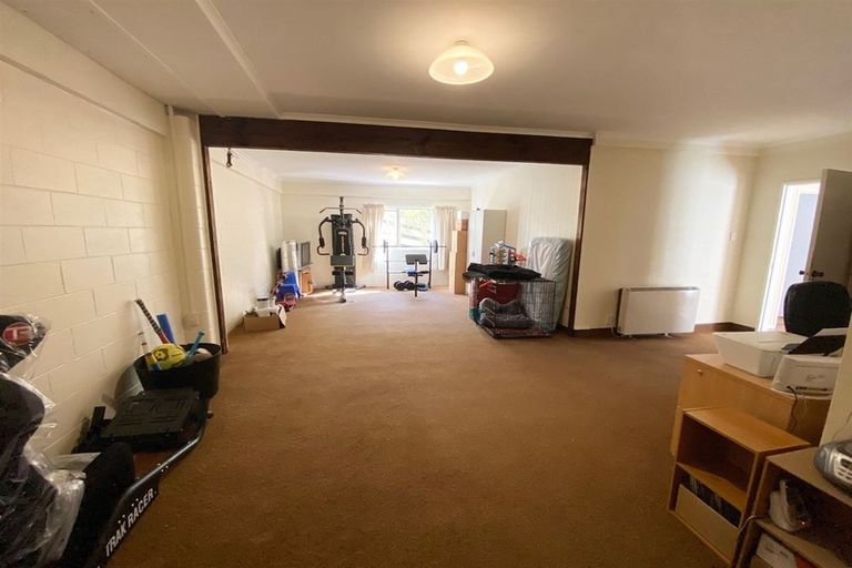 Photo of property in 16 Edinburgh Place, Balclutha, 9230