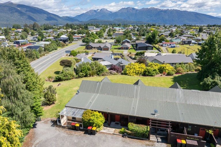 Photo of property in 4 Burnby Place, Te Anau, 9679