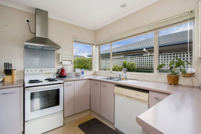 Photo of property in 8 Donegal Place, Katikati, 3129