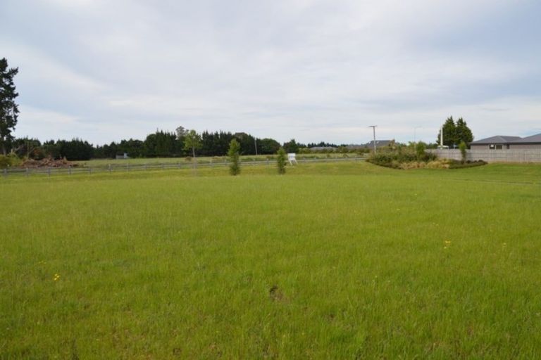 Photo of property in 2/1 Loe Place, Amberley, 7410