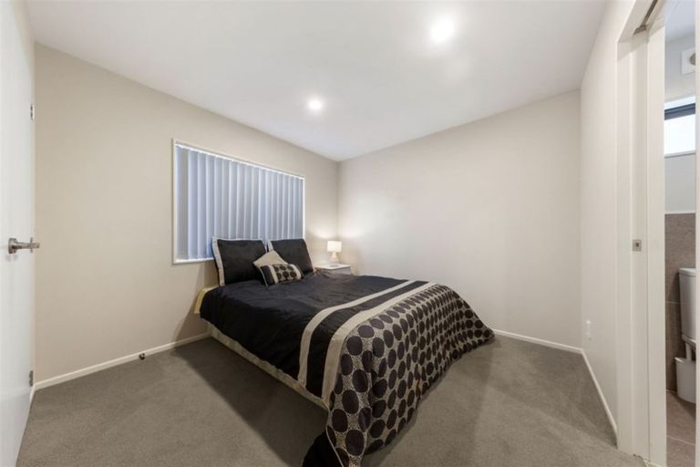 Photo of property in 54b Cambridge Terrace, Papatoetoe, Auckland, 2025