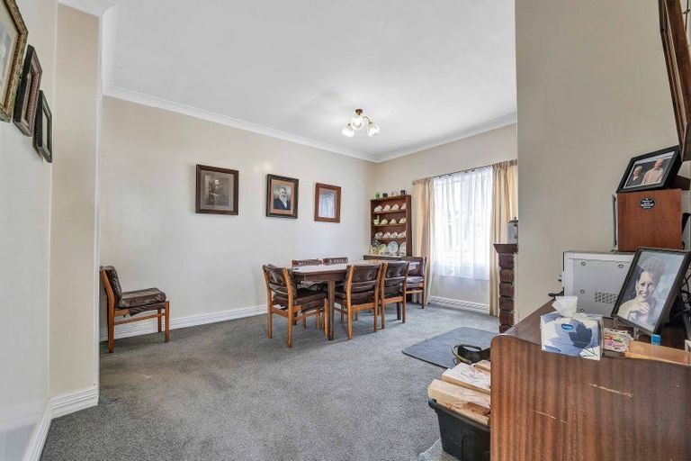 Photo of property in 10 Norman Street, Lower Vogeltown, New Plymouth, 4310